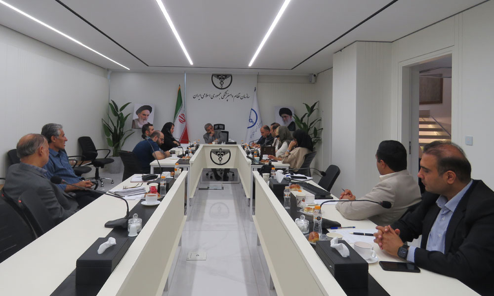 Holding a meeting of the International Affairs Committee focusing on education and the development of global cooperation in veterinary medicine